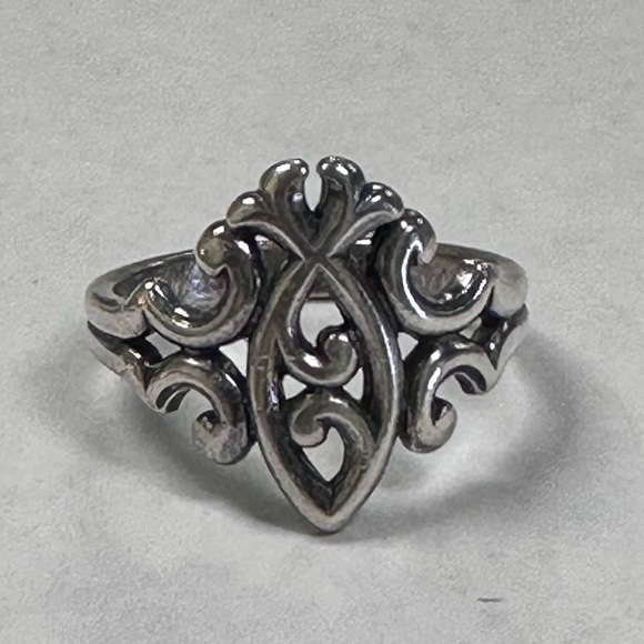 JAMES AVERY RETIRED Scrolled Ichthus Ring - Picture 2 of 5